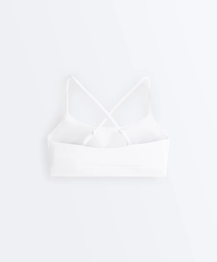 Soutien-gorge de sport Comfortlux à maintien léger avec bretelles croisées Soutien-gorge de sport Comfortlux à maintien léger avec bretelles croisées