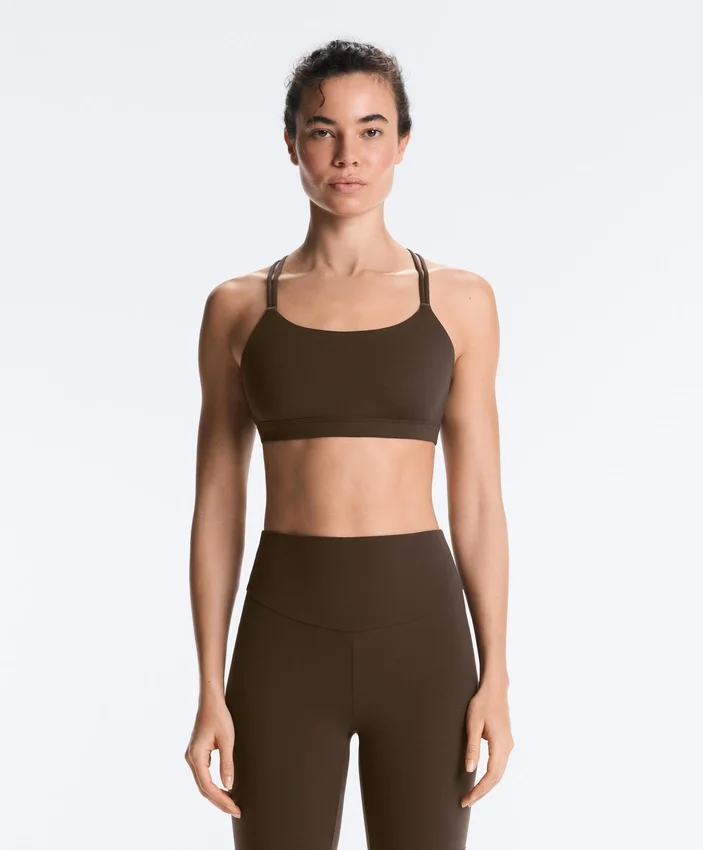 Soutien-gorge de sport Comfortlux à maintien léger avec bretelles croisées Soutien-gorge de sport Comfortlux à maintien léger avec bretelles croisées