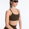 Soutien-gorge de sport Comfortlux à maintien léger avec bretelles croisées Soutien-gorge de sport Comfortlux à maintien léger avec bretelles croisées