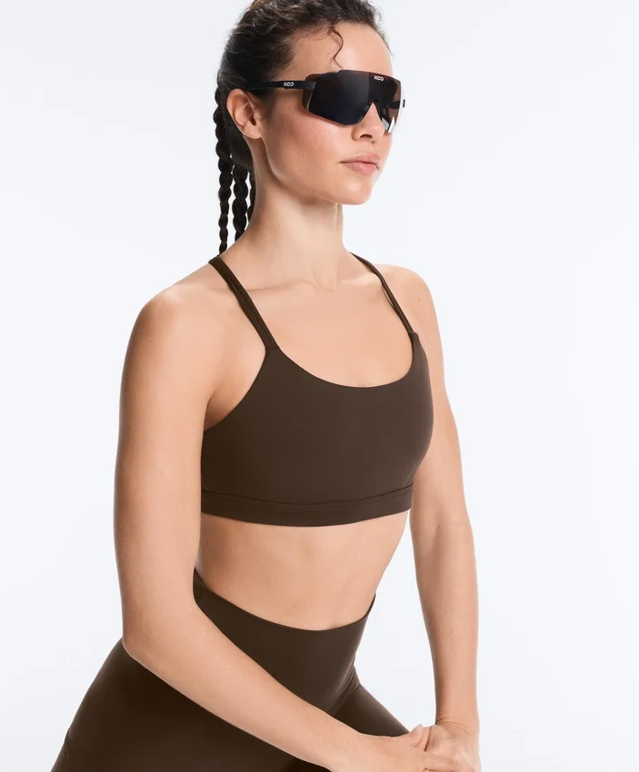 Soutien-gorge de sport Comfortlux à maintien léger avec bretelles croisées Soutien-gorge de sport Comfortlux à maintien léger avec bretelles croisées