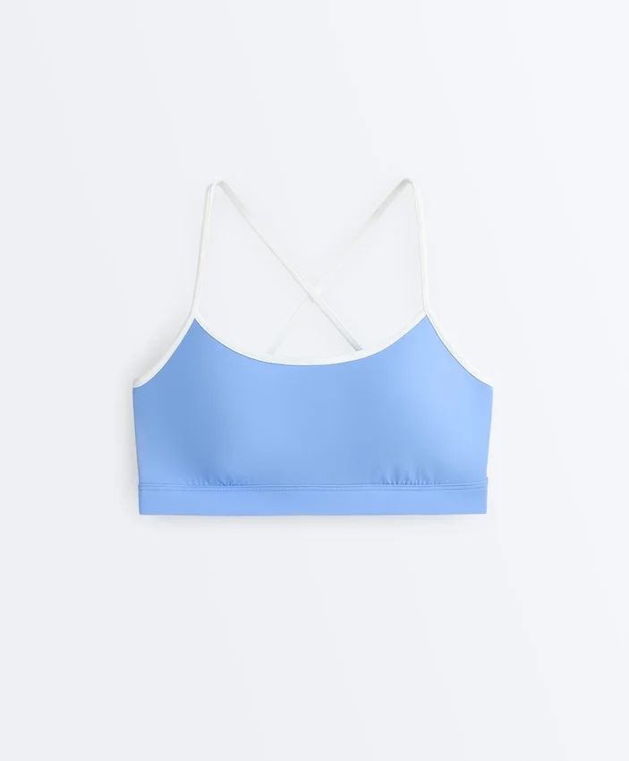 Soutien-gorge de sport Comfortlux à maintien léger avec passepoil Soutien-gorge de sport Comfortlux à maintien léger avec passepoil