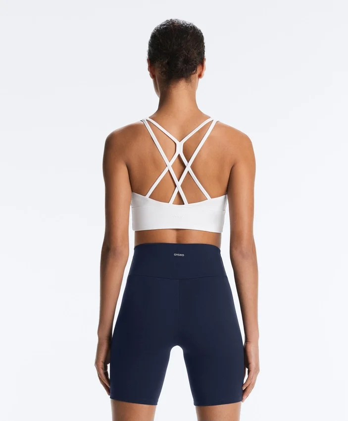 Soutien-gorge de sport Comfortlux à maintien moyen avec bonnets Soutien-gorge de sport Comfortlux à maintien moyen avec bonnets