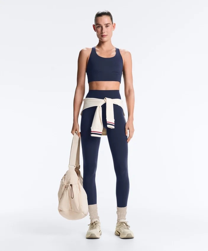 Soutien-gorge de sport Comfortlux à maintien moyen avec bonnets Soutien-gorge de sport Comfortlux à maintien moyen avec bonnets