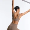 Soutien-gorge de sport Comfortlux à maintien moyen avec ourlet ajouré Soutien-gorge de sport Comfortlux à maintien moyen avec ourlet ajouré