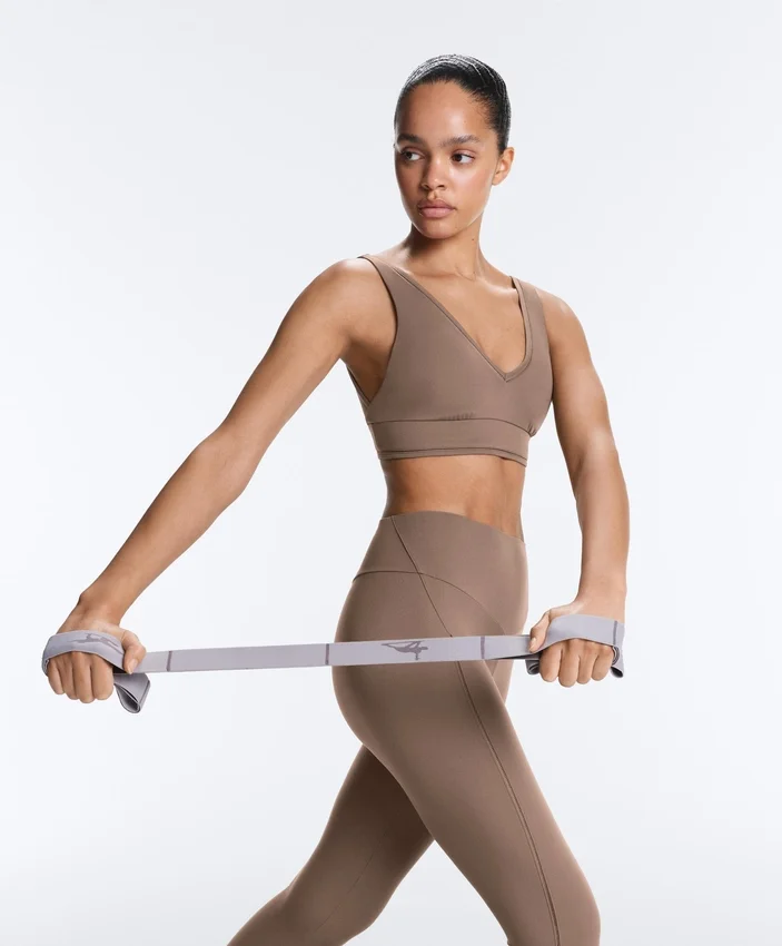 Soutien-gorge de sport Comfortlux à maintien moyen avec ourlet ajouré Soutien-gorge de sport Comfortlux à maintien moyen avec ourlet ajouré