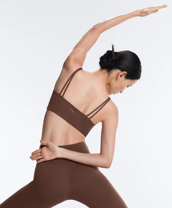 Soutien-gorge de sport Comfortlux à soutien moyen et plissé Soutien-gorge de sport Comfortlux à soutien moyen et plissé