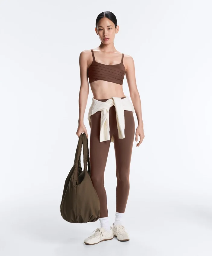 Soutien-gorge de sport Comfortlux à soutien moyen et plissé Soutien-gorge de sport Comfortlux à soutien moyen et plissé