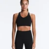 Soutien-gorge de sport compressif à dos croisé offrant un maintien ferme Soutien-gorge de sport compressif à dos croisé offrant un maintien ferme