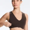 Soutien-gorge de sport compressif à maintien moyen et motif ondulé Soutien-gorge de sport compressif à maintien moyen et motif ondulé