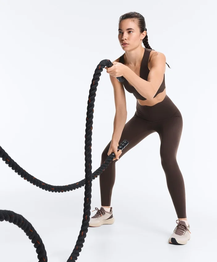 Soutien-gorge de sport compressif à maintien moyen et motif ondulé Soutien-gorge de sport compressif à maintien moyen et motif ondulé