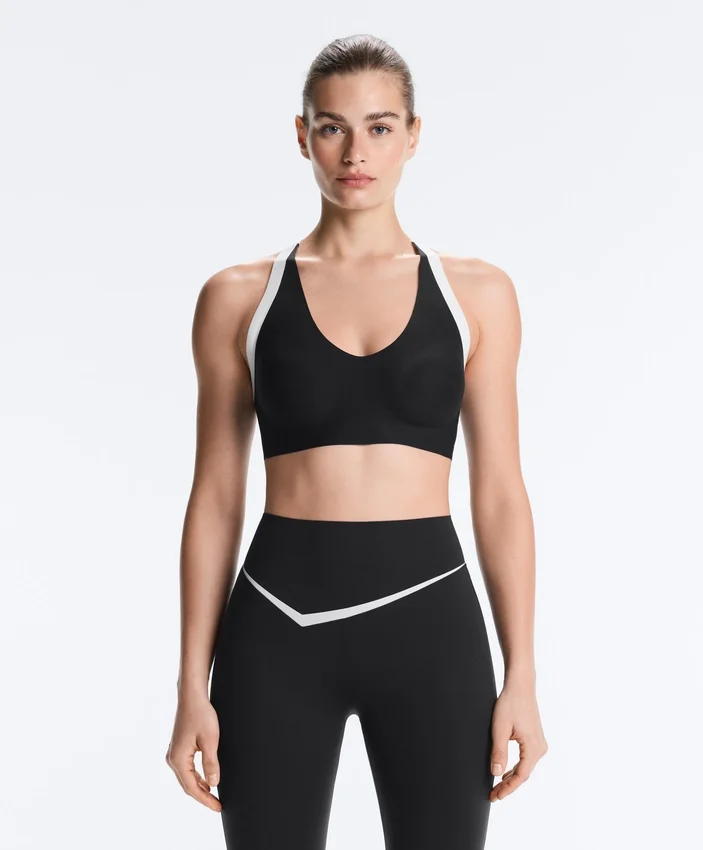 Soutien-gorge de sport Perfect-Adapt à maintien moyen et contrasté Soutien-gorge de sport Perfect-Adapt à maintien moyen et contrasté