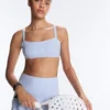 Soutien-gorge de sport à rayures droites et maintien moyen Soutien-gorge de sport à rayures droites et maintien moyen