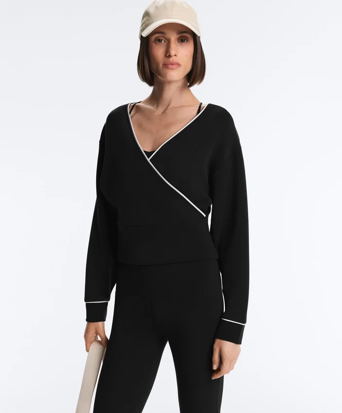 Sweat-shirt croisé avec passepoil contrasté et modal Sweat-shirt croisé avec passepoil contrasté et modal