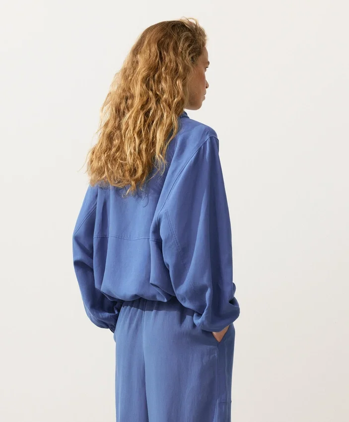 Sweat-shirt à demi-zip avec poche avant, mélange de lyocell et 24 % de lin Sweat-shirt à demi-zip avec poche avant, mélange de lyocell et 24 % de lin