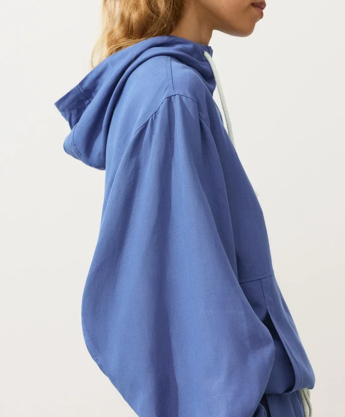 Sweat-shirt à demi-zip avec poche avant, mélange de lyocell et 24 % de lin Sweat-shirt à demi-zip avec poche avant, mélange de lyocell et 24 % de lin