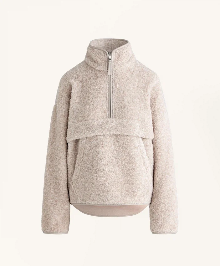 Sweat-shirt en imitation peaux lainées avec poche avant Sweat-shirt en imitation peaux lainées avec poche avant