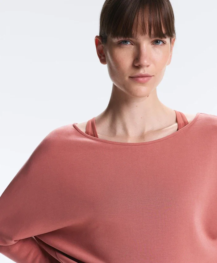 Sweat-shirt en modal Soft Touch au toucher à col bateau Sweat-shirt en modal Soft Touch au toucher à col bateau