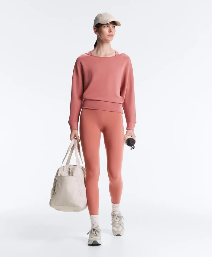 Sweat-shirt en modal Soft Touch au toucher à col bateau Sweat-shirt en modal Soft Touch au toucher à col bateau