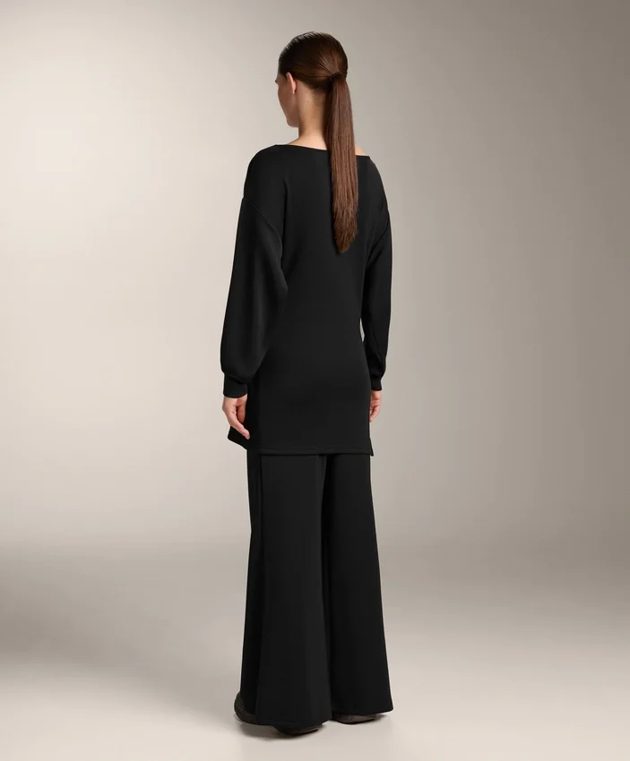 Sweat-shirt long en modal avec traitement Soft Touch au toucher doux avec détail noué Sweat-shirt long en modal avec traitement Soft Touch au toucher doux avec détail noué