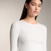 T-shirt ajusté à manches longues en coton et modal T-shirt ajusté à manches longues en coton et modal