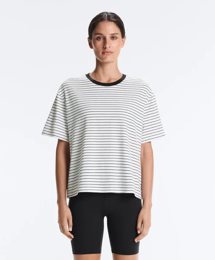 T-shirt ample à manches courtes en coton mélangé à rayures T-shirt ample à manches courtes en coton mélangé à rayures