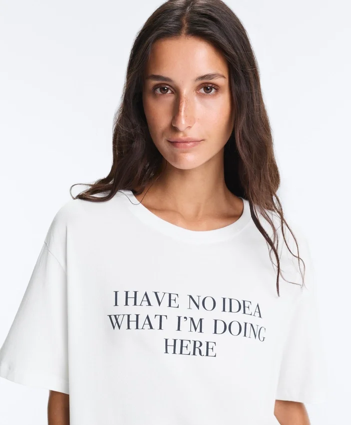 T-shirt ample à manches courtes en mélange de coton avec slogan T-shirt ample à manches courtes en mélange de coton avec slogan
