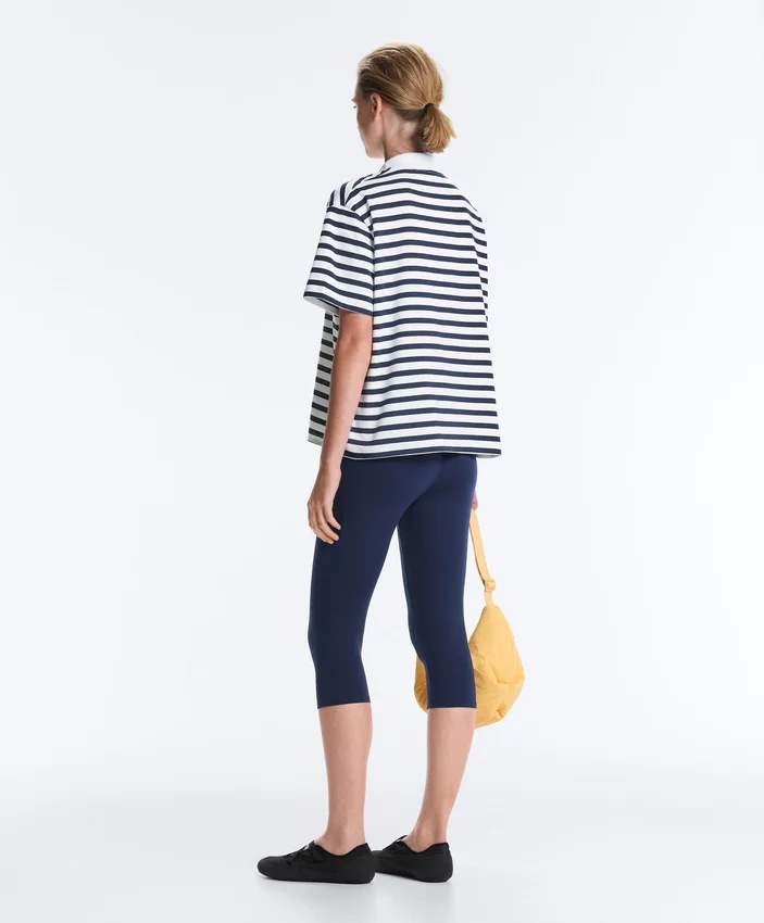 T-shirt ample à manches courtes et col polo en mélange de coton T-shirt ample à manches courtes et col polo en mélange de coton