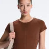 T-shirt à manches courtes avec fermeture éclair