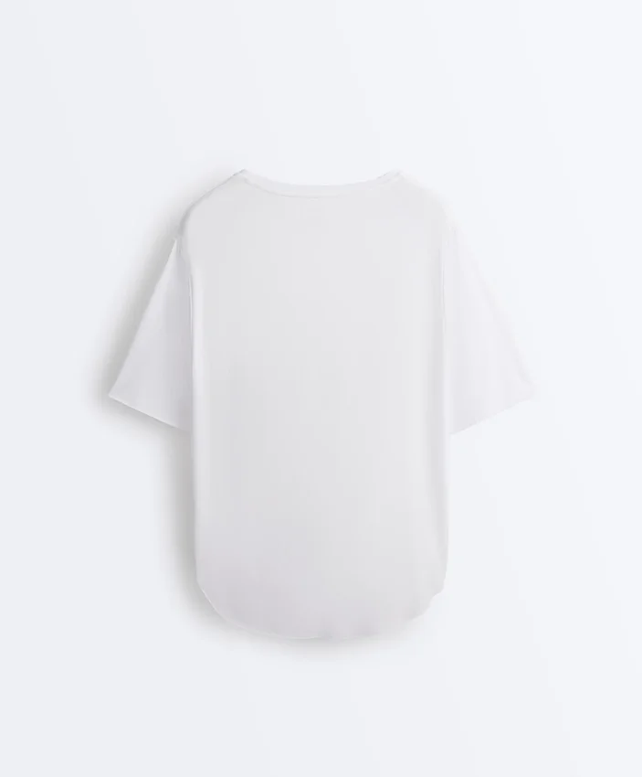 T-shirt à manches courtes en mélange de modal avec ourlet arrondi dans le dos T-shirt à manches courtes en mélange de modal avec ourlet arrondi dans le dos
