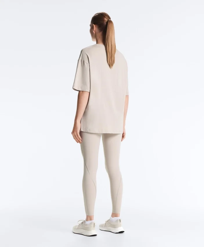 T-shirt à manches courtes et coupe longue en mélange de coton T-shirt à manches courtes et coupe longue en mélange de coton