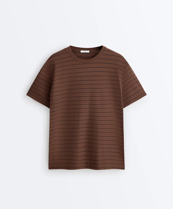 T-shirt oversize à manches courtes en mélange de coton à rayures T-shirt oversize à manches courtes en mélange de coton à rayures