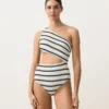 Trikinis asymétriques en crochet rayé