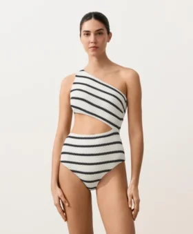 Trikinis asymétriques en crochet rayé