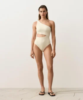 Trikinis à bretelles asymétriques