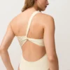 Trikinis à bretelles asymétriques Trikinis à bretelles asymétriques