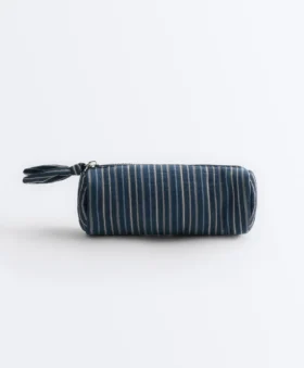 Trousse de toilette rayée avec nœud