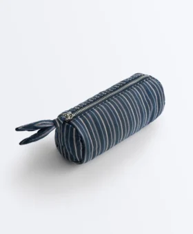 Trousse de toilette rayée avec nœud