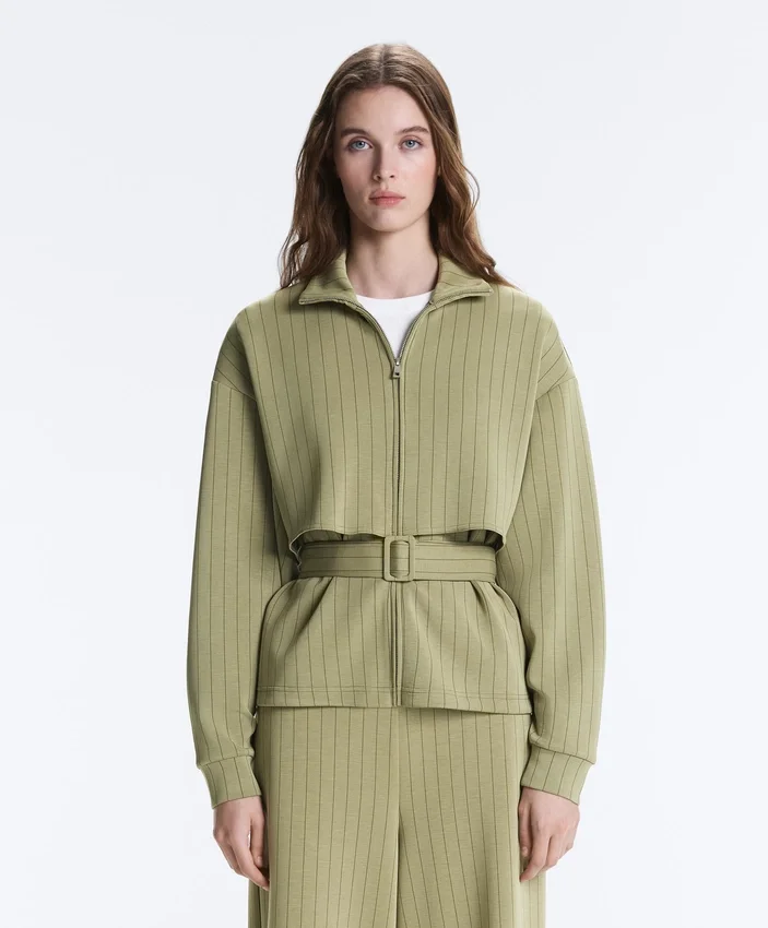 Veste cape carrée en modal Soft Touch à fines rayures Veste cape carrée en modal Soft Touch à fines rayures