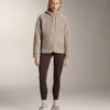 Veste à capuche en imitation peaux lainées