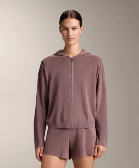 Veste à capuche en tricot côtelé