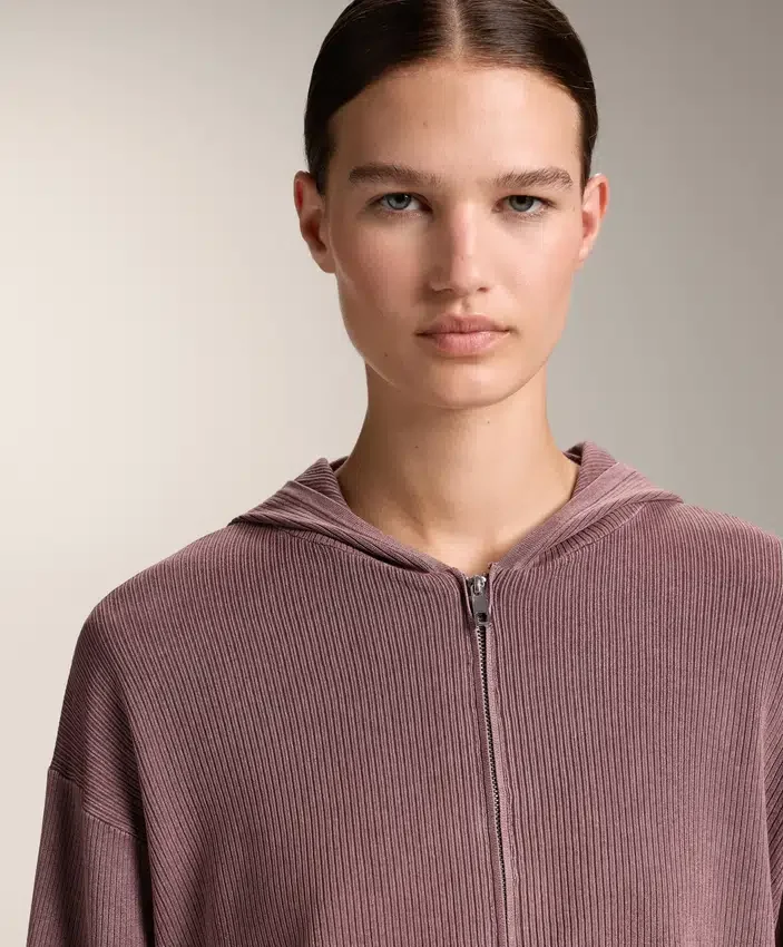 Veste à capuche en tricot côtelé Veste à capuche en tricot côtelé
