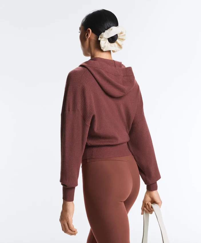 Veste à capuche en tricot côtelé Veste à capuche en tricot côtelé