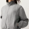 Veste à col montant 100 % lin à fines rayures Veste à col montant 100 % lin à fines rayures