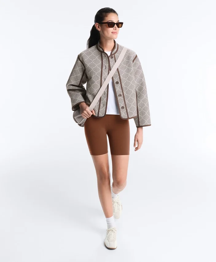 Veste à col montant avec contraste Veste à col montant avec contraste