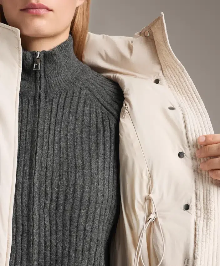 Veste courte rembourrée 100 % duvet Veste courte rembourrée 100 % duvet