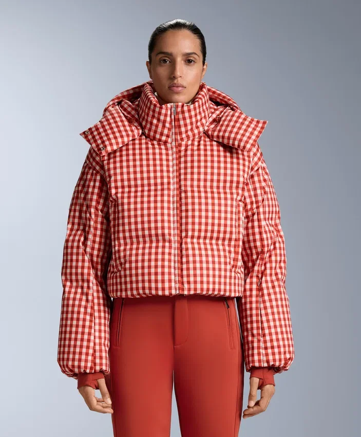 Veste de ski courte, imperméable, 80 % duvet et 20 % Minardi Piume Veste de ski courte, imperméable, 80 % duvet et 20 % Minardi Piume