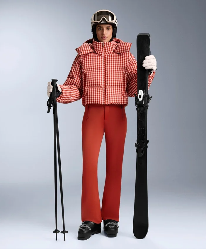 Veste de ski courte, imperméable, 80 % duvet et 20 % Minardi Piume Veste de ski courte, imperméable, 80 % duvet et 20 % Minardi Piume