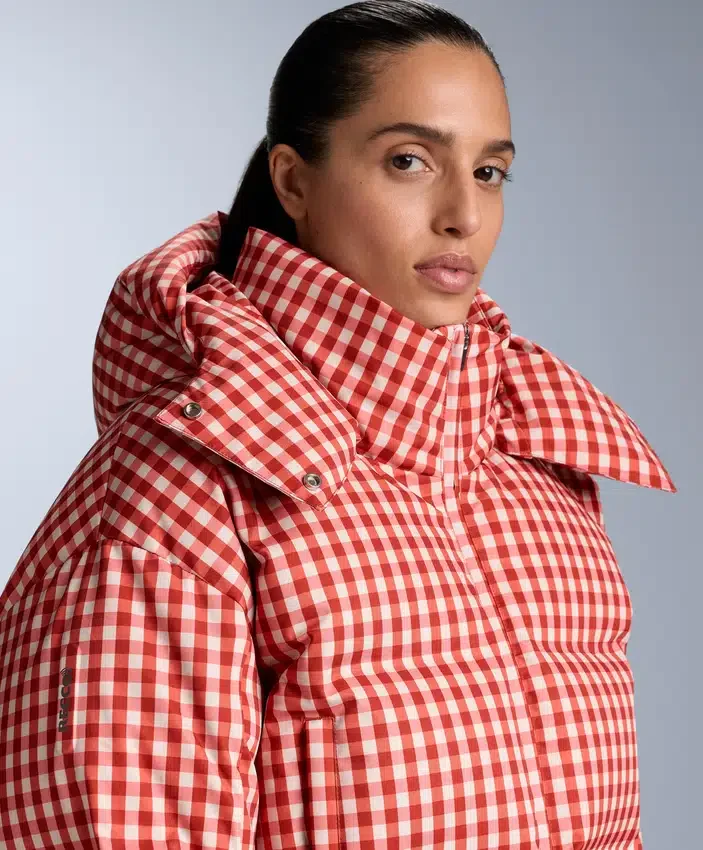 Veste de ski courte, imperméable, 80 % duvet et 20 % Minardi Piume Veste de ski courte, imperméable, 80 % duvet et 20 % Minardi Piume