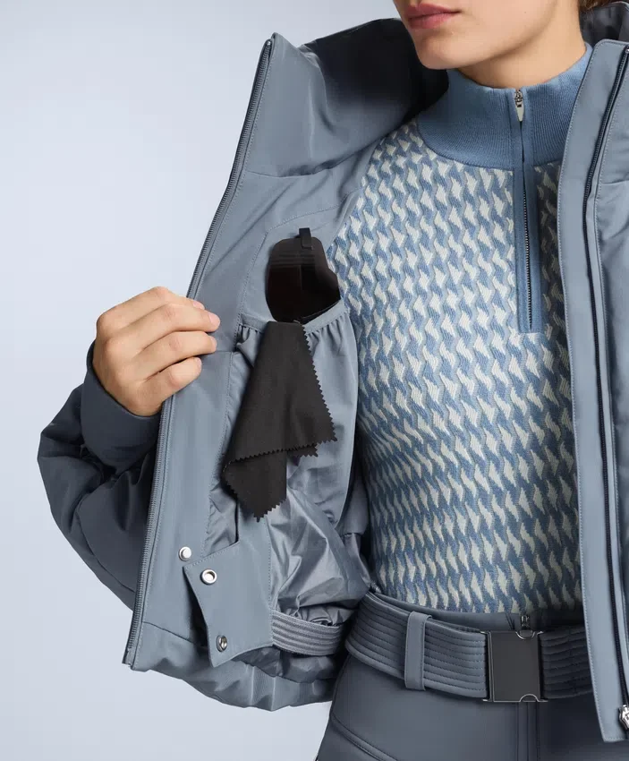 Veste de ski courte, imperméable, 80 % duvet et 20 % Minardi Piume Veste de ski courte, imperméable, 80 % duvet et 20 % Minardi Piume