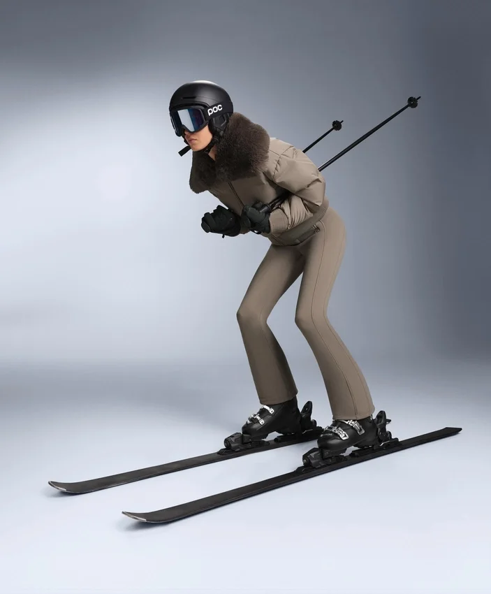 Pantalon de ski évasé extensible et imperméable Pantalon de ski évasé extensible et imperméable